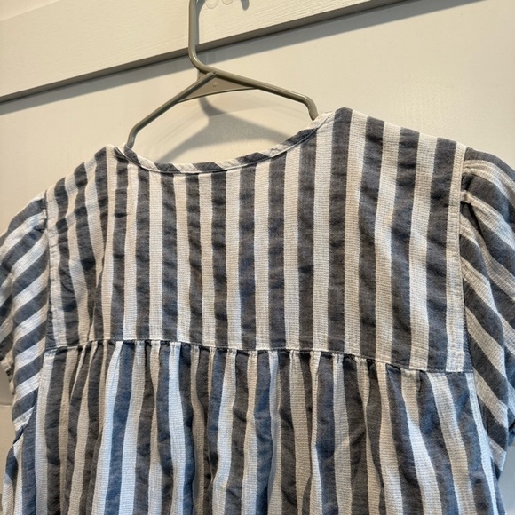 St. John's Bay Grey and White Striped Blouse - Picture 6 of 6